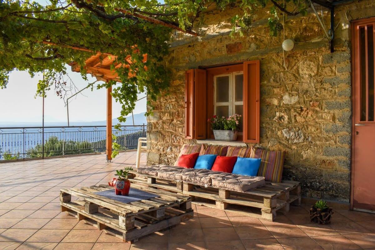 Coastal Stone Residence With Spectacular Scenery Kitriaí Eksteriør billede